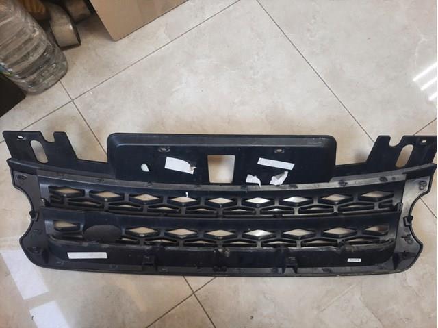 Купить LR044120 Land Rover Решетка радиатора