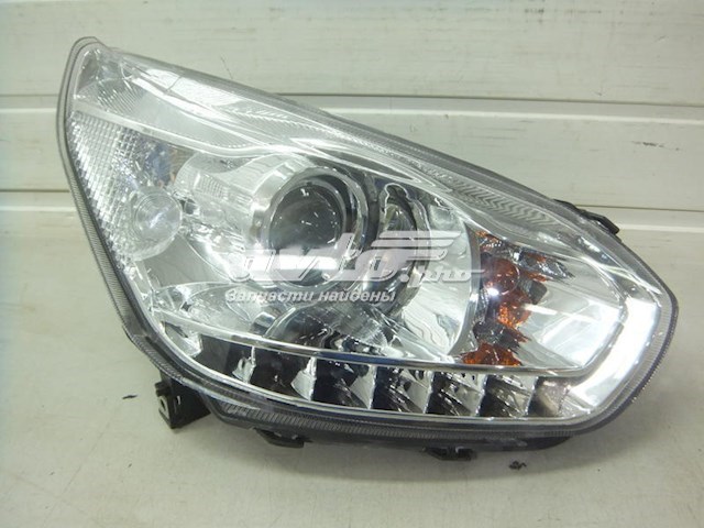 Правая фара T113772020AD Chery