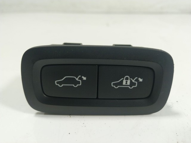 31674800 Volvo 