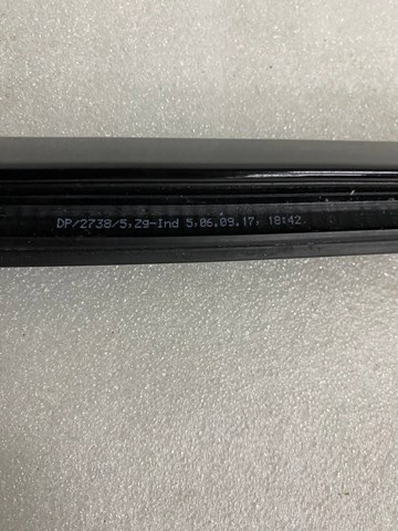 Молдинг опускного стекла двери передней левой 9J1837475B041 Porsche