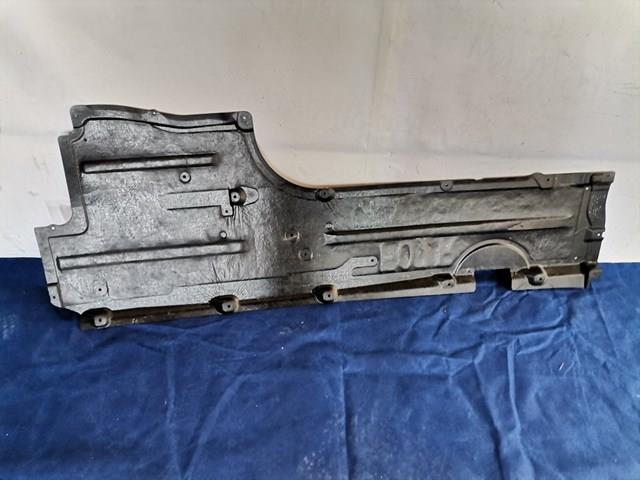 Защита днища передняя правая 51757193498 BMW