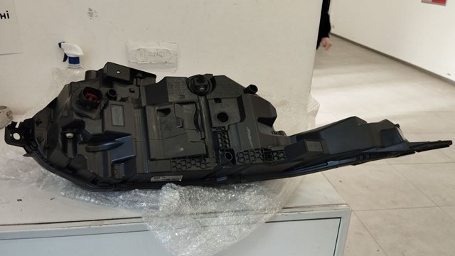 Левая фара LR150084 Land Rover