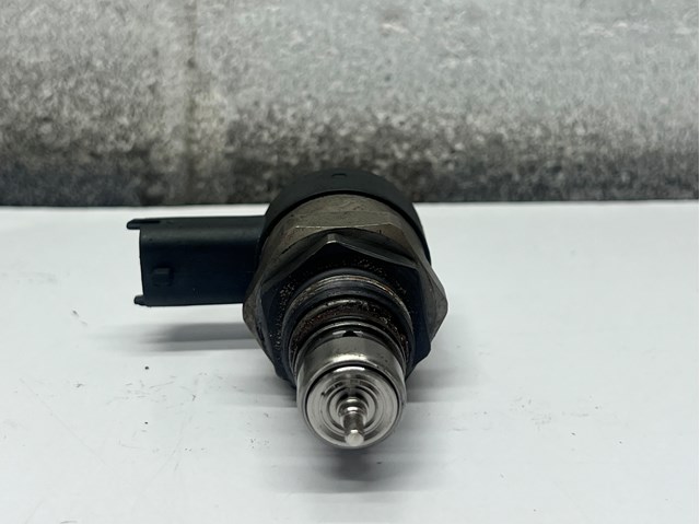 Регулятор давления топлива 815539 General Motors