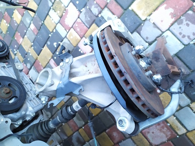 Цапфа (поворотный кулак) передний правый Nissan/Infiniti 400146RR0A цена, от 169.30 USD