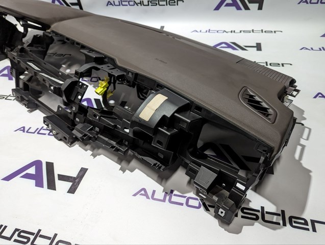 Панель салона передняя "торпедо" Nissan/Infiniti 682006RR0A цена, от 314.25 USD