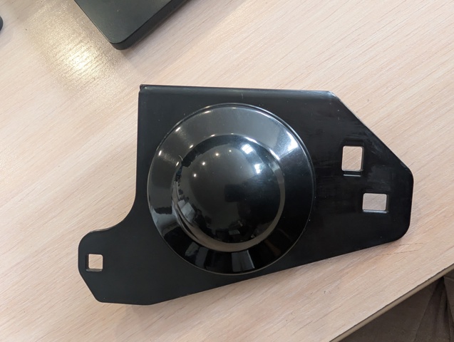 Передний клык бампера Signeda PAD99056AR
