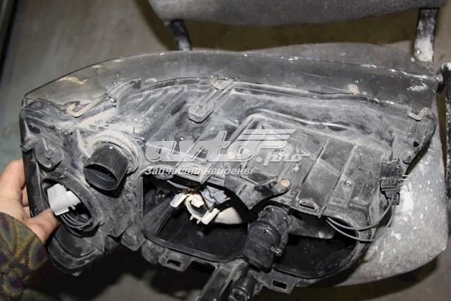 Купить LR001560 Land Rover Фара основная правая