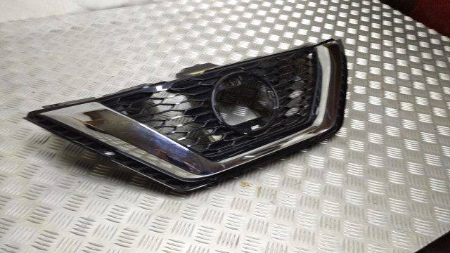 Решетка Nissan/Infiniti 62398HV80A
