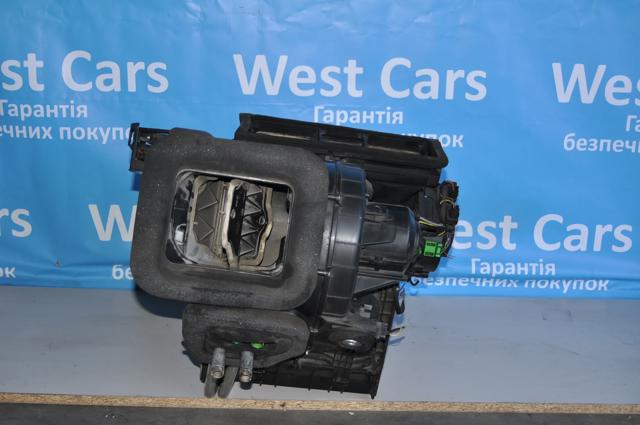 Купить LR123802 Land Rover Корпус печки в сборе