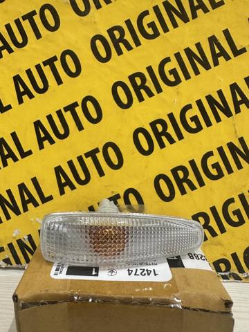 Купить 8351A065 Chrysler Повторитель поворота