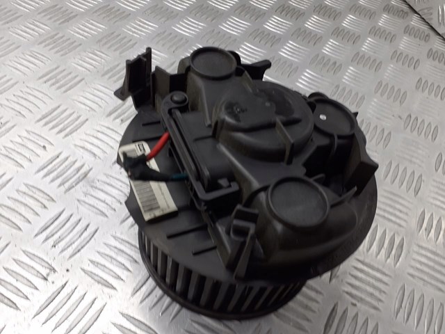 F667217D Nissan/Infiniti Электромотор печки