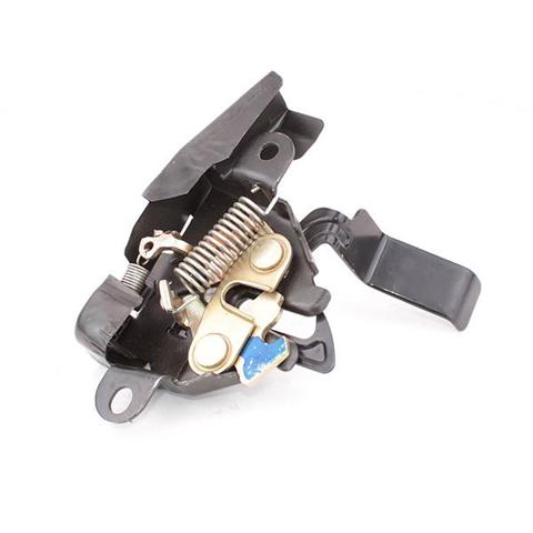 Замок капота 1018005657 Geely