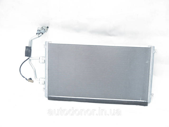 Радиатор кондиционера 921105SK0B Nissan/Infiniti