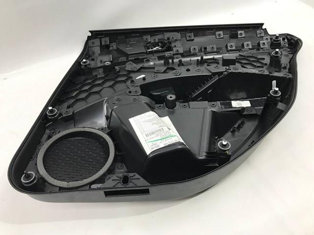 Внутренняя обшивка правой задней двери VAG 17A867211DFMA цена, от 38.01 USD