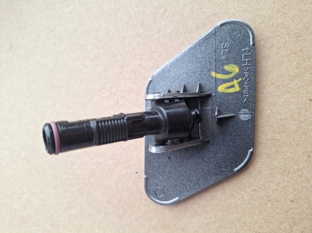 Купить TQ25445 Tqparts Накладка форсунки омывателя фары передней