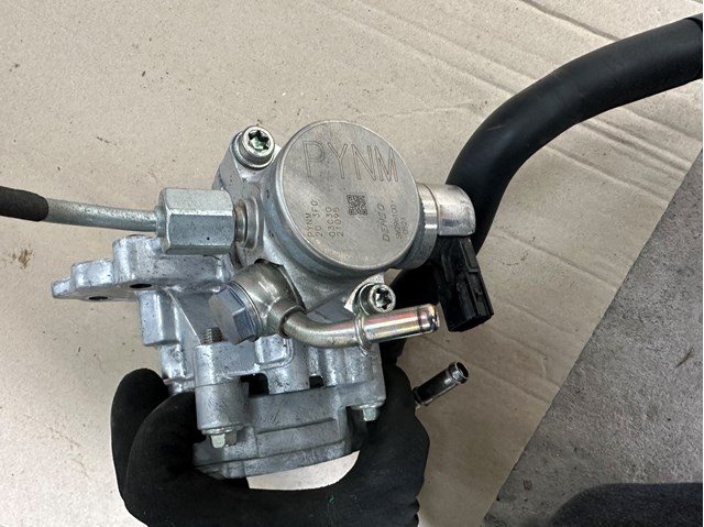 Bomba de combustível de pressão alta para Mazda CX-30  DM