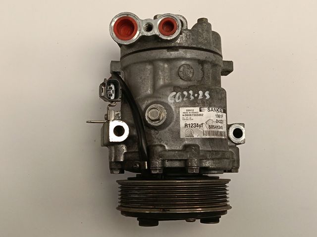 Компрессор кондиционера 50541345 Fiat/Alfa/Lancia