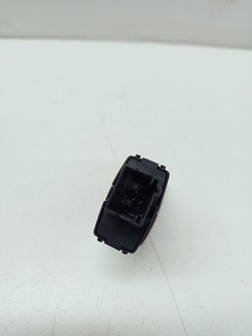 Кнопка аварийки 9231786 BMW