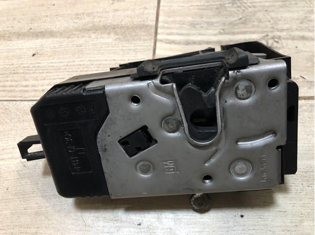 Fecho da porta dianteira esquerda Opel Vectra C GTS 