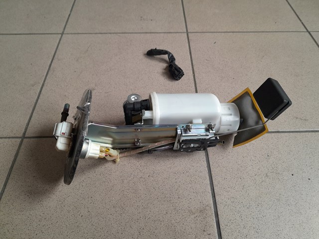 Bomba de combustível elétrica submersível para KIA Opirus (GH)