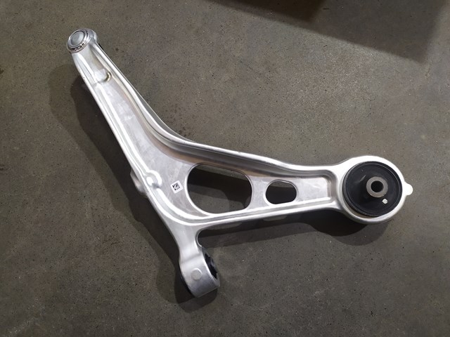 Левый рычаг передней нижней подвески Nissan/Infiniti 545016RR0B цена, от 160.30 USD