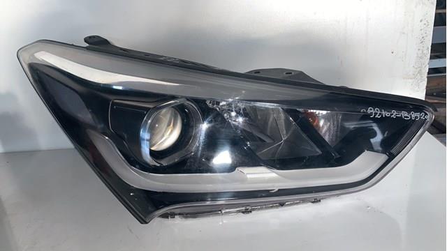 92102B8520 Hyundai/Kia Фара передняя правая