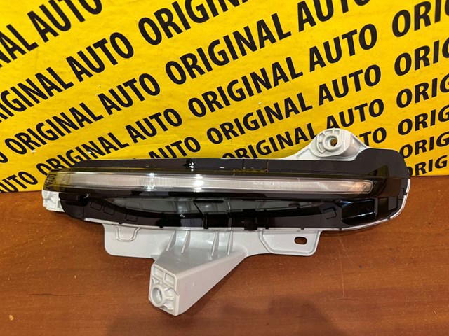 Купить KAAA51070A Mazda Фара дневного света левая