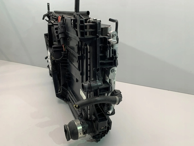 Радиатор 7643331 BMW