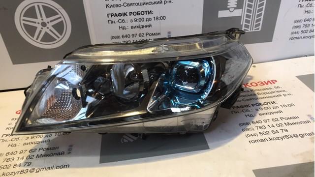 Левая фара 3532054P50000 Suzuki