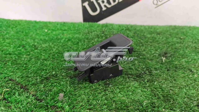 LR059773 Land Rover Кнопка подъемника переднего правого стекла