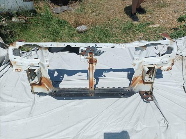 Кронштейн для радиатора Starline KH1628200