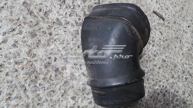 Патрубок воздушный, вход воздушного фильтра A6130940387 Mercedes