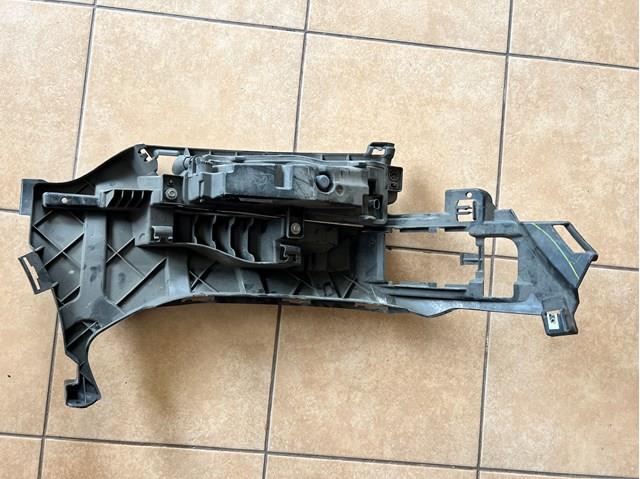 51117399977 BMW Кронштейн крепления противотуманной фары, левой