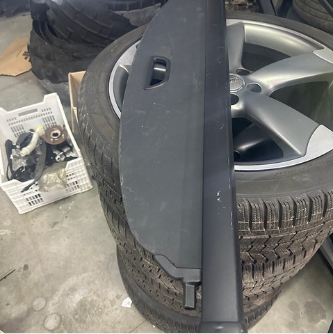A2538109000 Mercedes Шторка багажного отсека
