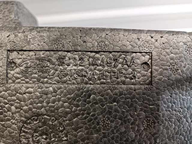 LR047033 Land Rover 