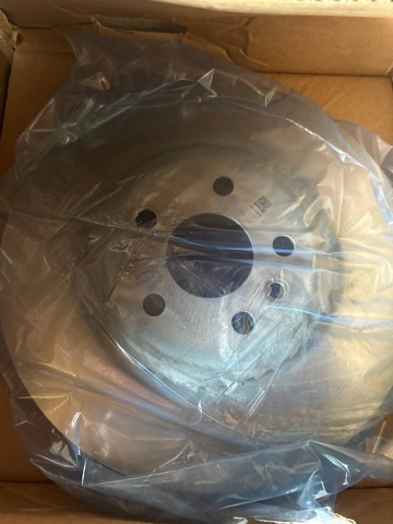 Передние тормозные диски LR161907 Land Rover
