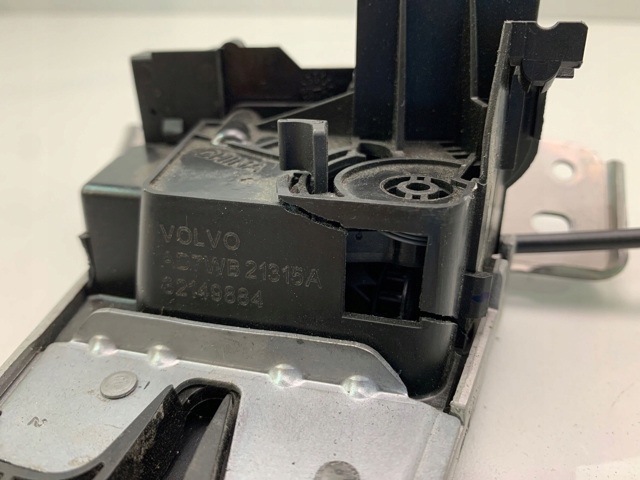 32149884 Volvo Замок пятой двери