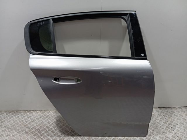 Дверь задняя, правая на Peugeot 308 III FB, FH, FP, F3, FM