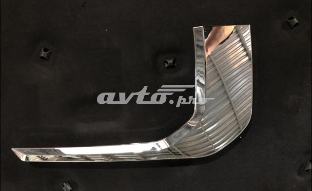 Moldura direita do pára-choque dianteiro Mitsubishi 6407A368