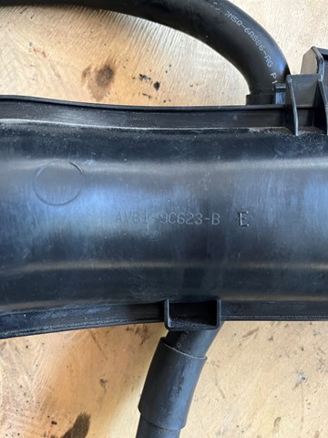  AV619C623B Ford