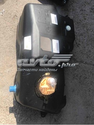 LR044702 Land Rover Бак топливный