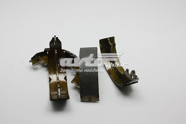 Колодки тормозные задние барабанные SANGSIN SA045