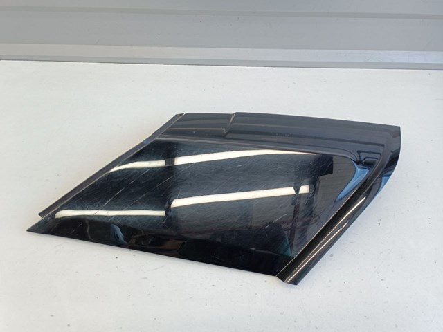 Молдинг крыла заднего левого LR048706 Land Rover
