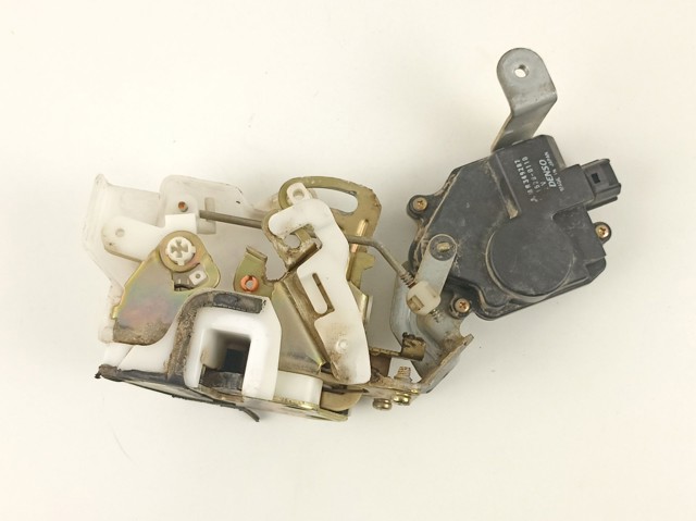 Замок задней двери, левой Mitsubishi MR349287 цена, от 11.29 USD