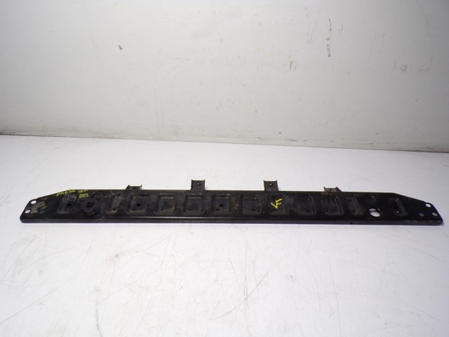 Купить LR060346 Land Rover Кронштейн радиатора нижний