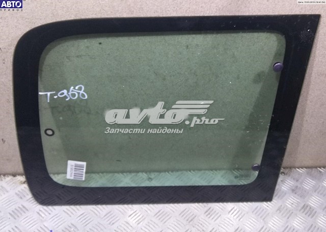 Стекло кузова (багажного отсека) правое на Citroen Berlingo M