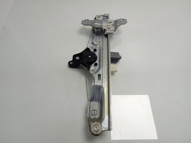  Nissan/Infiniti 82701HV00C