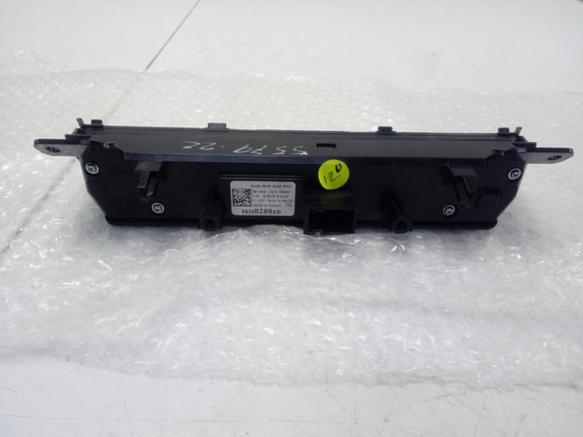 Механизм управления кондиционером на Peugeot 308 III FB, FH, FP, F3, FM