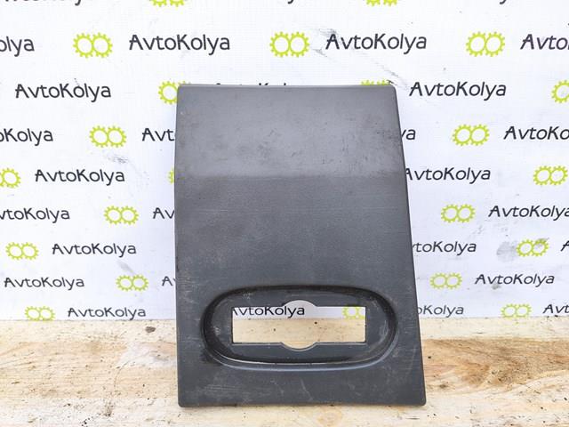 A9066901282 Mercedes Накладка стойки кузова внешняя центральная правая