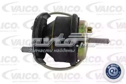 Подушка (опора) двигателя задняя VEMO/Vaico V500030